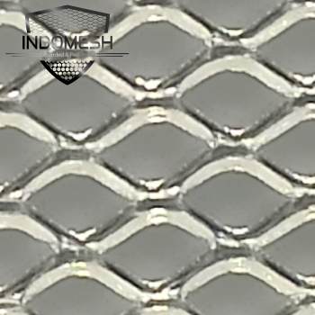  The picture shows different colors and hole shapes aluminum expanded metal facade meshes.